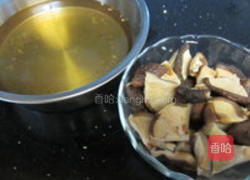 红烧香菇素肠的做法图解2