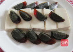 泰式凉拌皮蛋豆腐的做法图解4