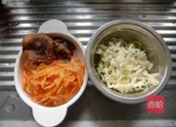 三丝炒台湾米粉的做法图解1