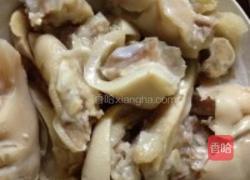 红烧猪蹄魔芋丝的做法图解1