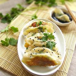 韭菜虾仁生煎饺的做法[图]