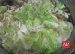 鸡蛋包菜面的做法图解4