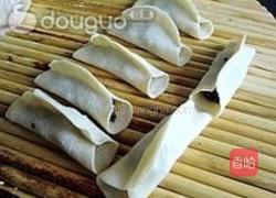 荠菜猪肉锅贴的做法图解10
