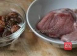 春砂仁炖瘦肉的做法图解1