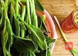 虾皮炒青菜心的做法图解1