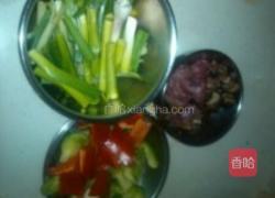 煎焖黄骨鱼的做法图解2