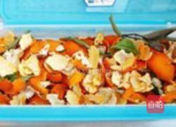 巧用橘子皮自制熏肠的做法图解5