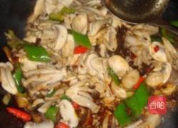 辣炒双菇菜花的做法图解7