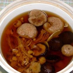 杂菌汤的做法[图]
