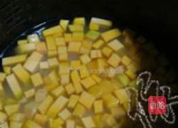 南瓜腊鸭腿焗饭的做法图解1