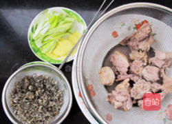 茵陈鸭肉汤的做法图解1