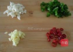 酒酿香酥竹签烤带鱼的做法图解2