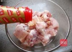 微波糖醋小排骨的做法图解1