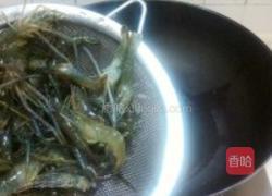 香辣椒盐河虾的做法图解2