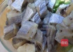 韩式鳕鱼炖萝卜的做法图解1