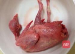 淮山香菇炖鸽子的做法图解1