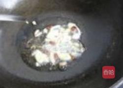 黄花菜鲜蛤汤卤面的做法图解2
