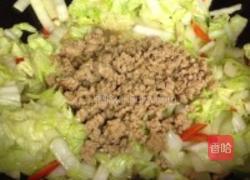白菜肉末面条的做法图解6