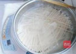 冬菇炒面的做法图解4