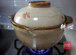 金针菜腐竹排骨汤的做法图解7