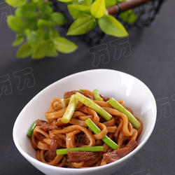 杂蔬肉丝炒面的做法[图]