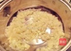 蘑菇蟹肉浓汤的做法图解3