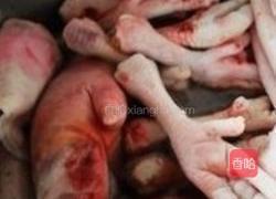 猪蹄子鸡爪的做法图解3