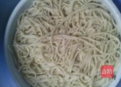 酸辣鸡蛋土豆炸酱面的做法图解11