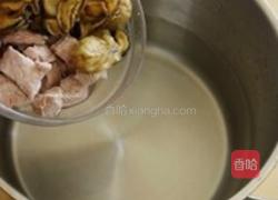 蚝豉瘦肉凉瓜汤的做法图解3
