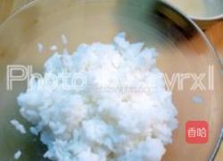 金枪鱼黄瓜寿司的做法图解1