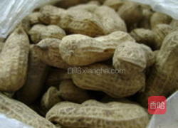 花生红枣黑木耳养血汤的做法图解1