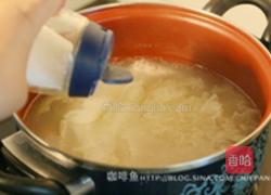 花胶螺片海底椰美肌汤的做法图解4