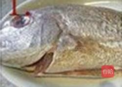 微波炉蒸鱼的做法图解1