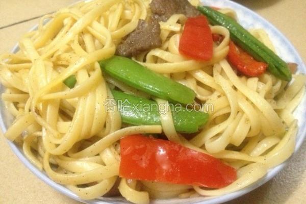 黑椒牛柳炒意粉