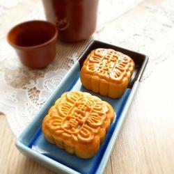 蛋黄月饼的做法[图]