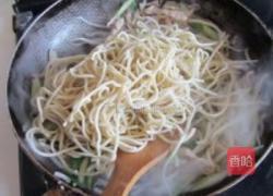 韭黄肉丝炒面的做法图解7