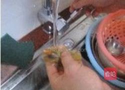 蒜蓉粉丝蒸带子的做法图解3