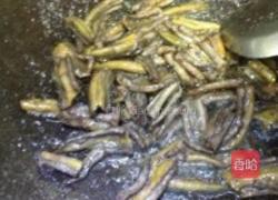 鲜美鳝鱼的做法图解2