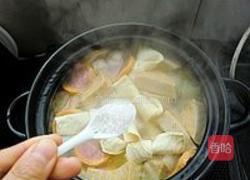 砂锅炖鱼丸的做法图解5