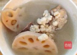 健脾祛湿莲藕薏米煲龙骨的做法图解3