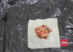 胡萝卜冬菇猪肉馅馄饨的做法图解4