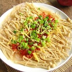 剁椒粉丝金针菇的做法[图]