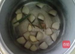 蛤蜊豆腐丝瓜汤的做法图解3