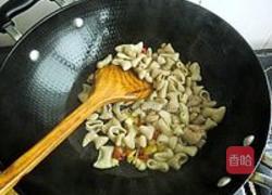 泡椒肥肠的做法图解5