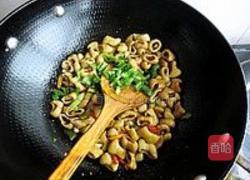泡椒肥肠的做法图解9