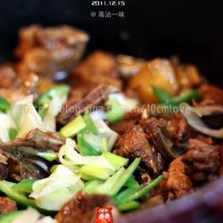 滋味薯仔焖鸭的做法[图]
