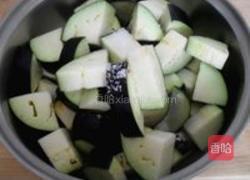 番茄烧茄子的做法图解2