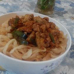 鸡蛋黄酱臊子豆面的做法[图]