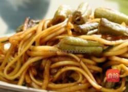 素扁豆焖面的做法图解1