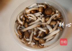 双竹蟹味菇煲的做法图解2